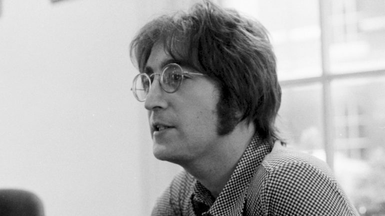 the-royal-mint-honoring-john-lennon-with-commemorative-coin