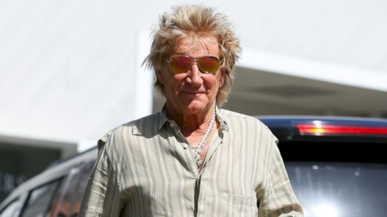 rod-stewart-meets-new-granddaughter-amid-news-of-grandson-on-the-way