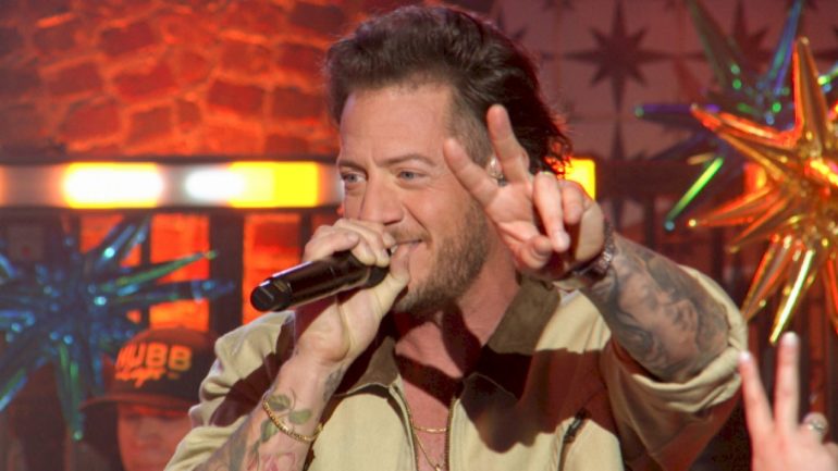 tyler-hubbard’s-excited-to-throw-a-party-in-a-field-with-luke-bryan