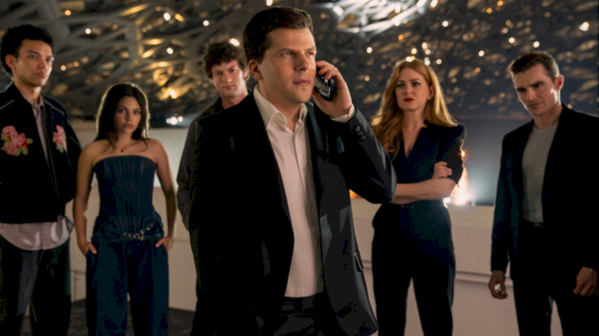 jesse-eisenberg-makes-magic-in-‘now-you-see-me:-now-you-don’t’-trailer