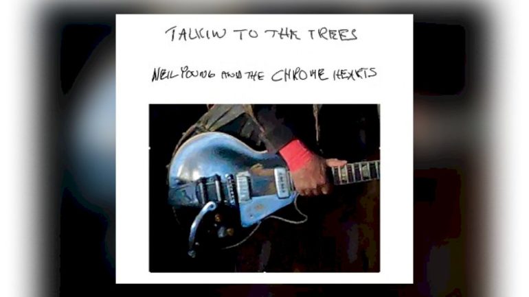 neil-young-and-the-chrome-hearts-announce-new-album,-‘talkin-to-the-trees’