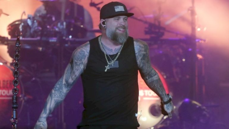tattoos-you:-brantley-gilbert-extends-tour