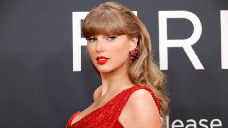 taylor-swift’s-bench-in-centennial-park-has-its-plaque-stolen