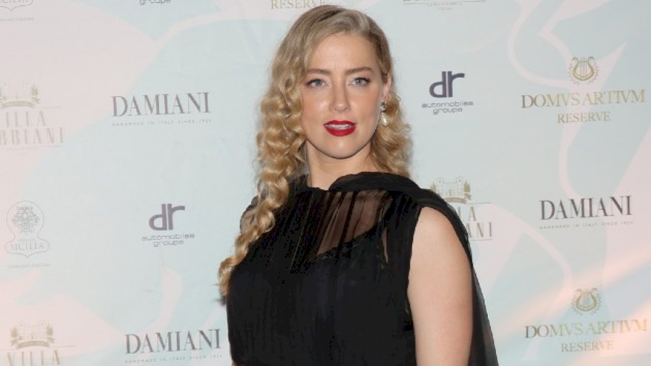 amber-heard-announces-birth-of-twins:-‘i-am-elated-beyond-words’