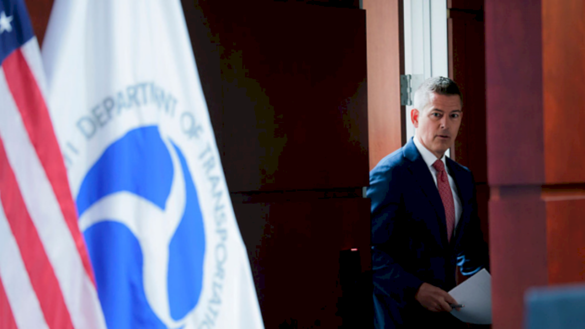 faa-launches-emergency-task-force-to-ensure-safety-flying-in-and-out-of-newark