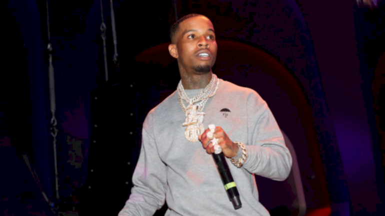 tory-lanez-stabbed-14-times-while-in-prison-for-megan-thee-stallion-shooting