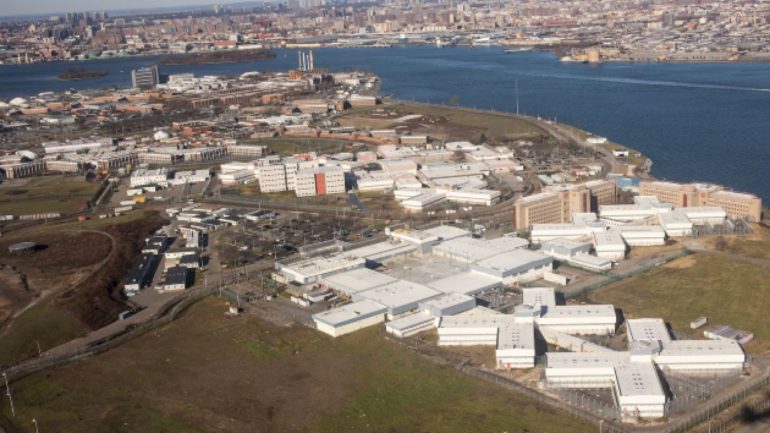 judge-seizes-control-of-new-york-city’s-rikers-island-jail-complex