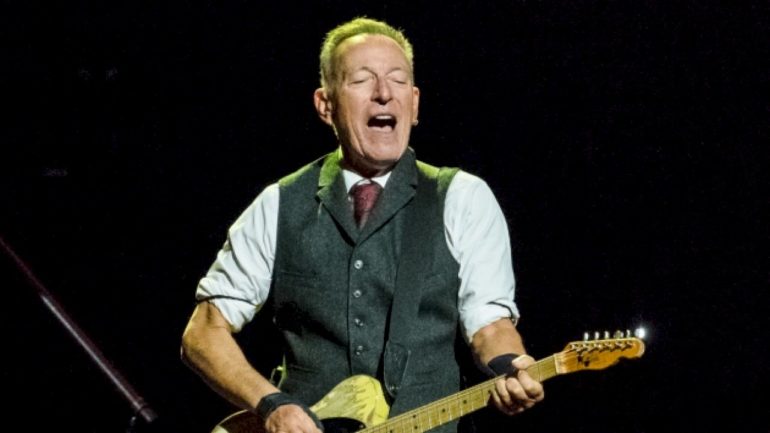 bruce-springsteen-blasts-trump-administration-during-2025-tour-kickoff