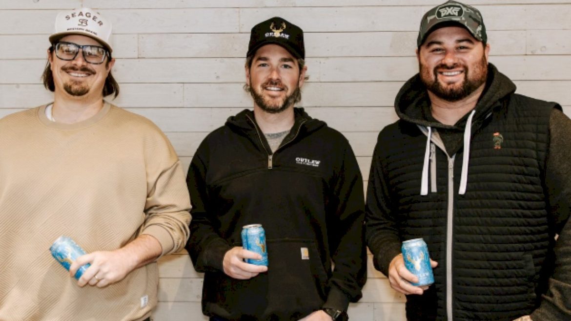 hardy-and-koe-wetzel-are-in-the-outlaw-beer-business