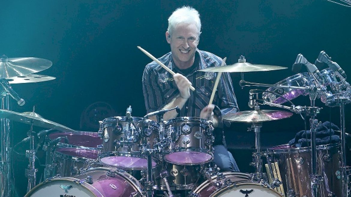 foo-fighters-part-ways-with-drummer-josh-freese