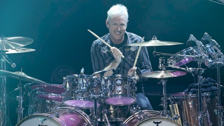 foo-fighters-part-ways-with-drummer-josh-freese