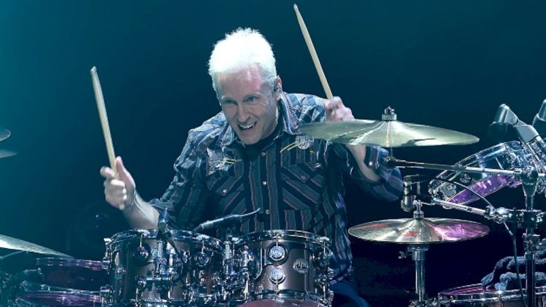 josh-freese-reveals-‘top-10-possible-reasons’-he-got-fired-from-foo-fighters