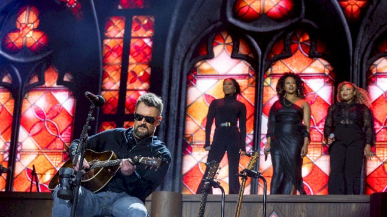 ‘evangeline-vs.-the-machine’-expresses-what-music-means-to-eric-church