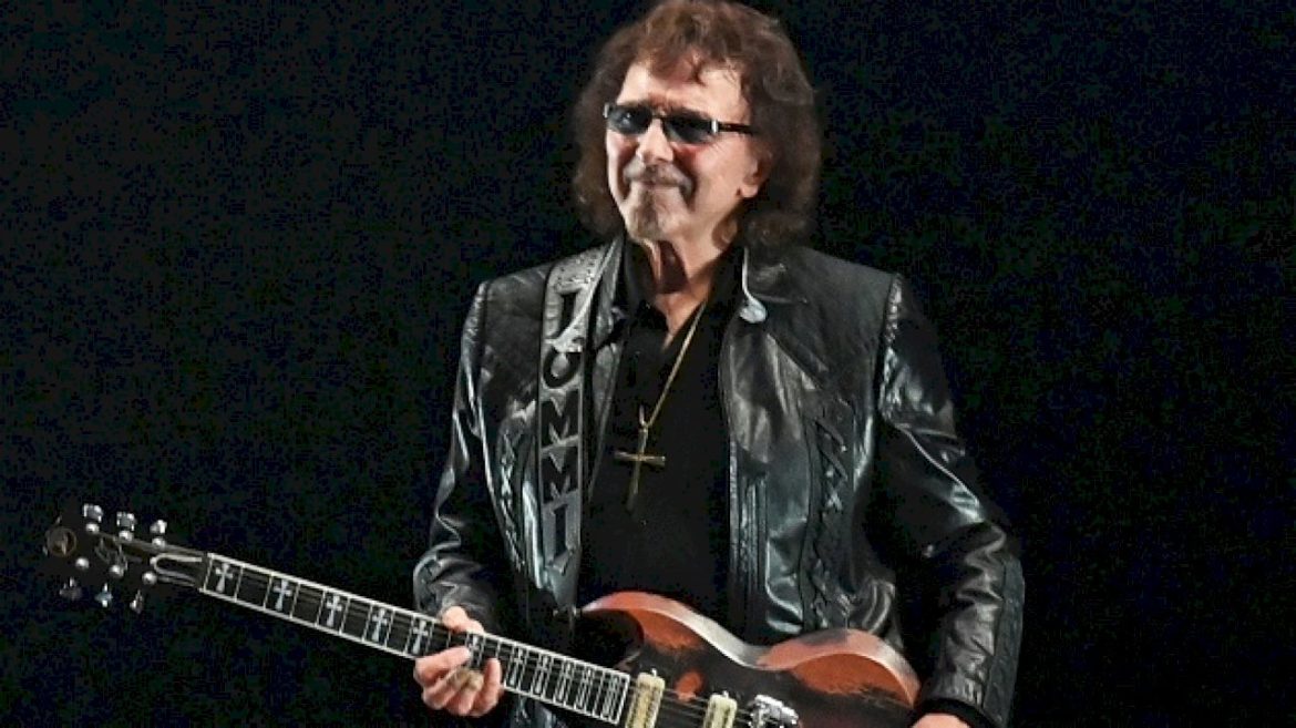 listen-to-tony-iommi-play-on-new-robbie-williams-song,-‘rocket’