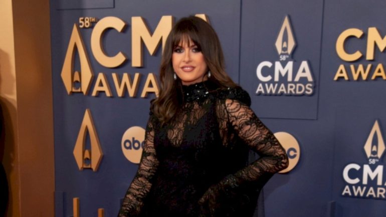 ‘biggest-dream-ever’:-why-ella-langley-loves-miranda-lambert