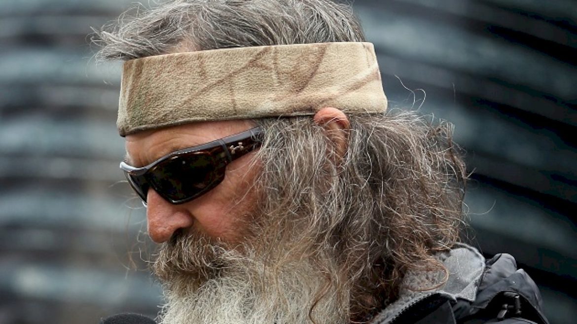 ‘duck-dynasty’-star-phil-robertson-dies-at-age-79