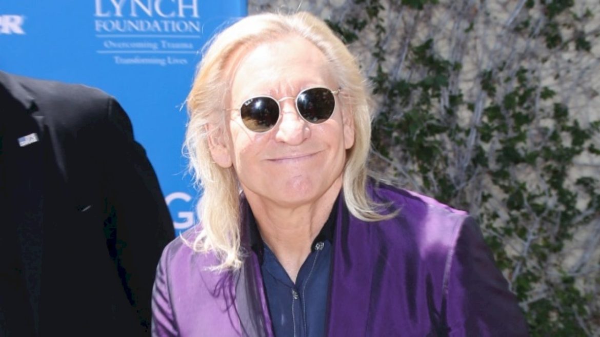 joe-walsh-bringing-annual-vetsaid-concert-to-his-kansas-hometown
