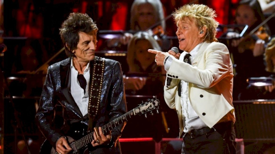 rod-stewart-confirms-faces-bandmate-ronnie-wood-will-join-him-at-glastonbury