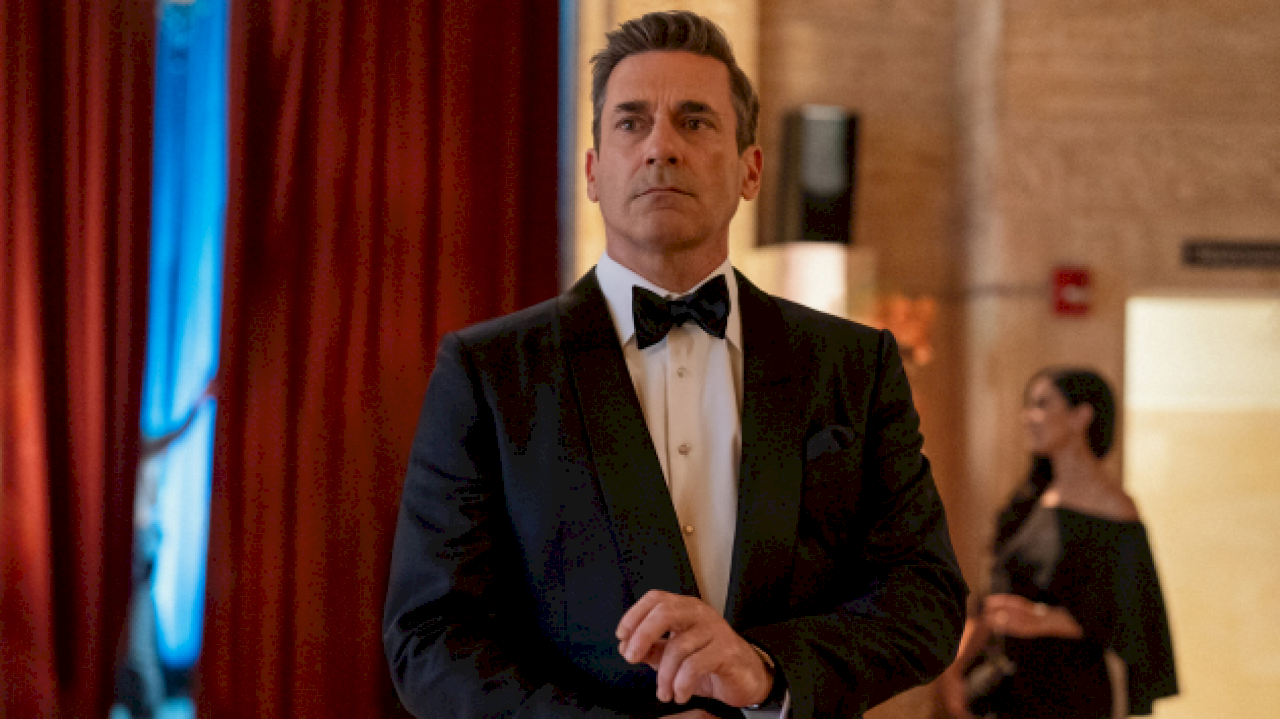 john-hamm,-amanda-peet-tease-‘your-friends-&-neighbors’-season-2