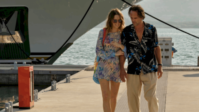 walton-goggins-says-he-and-aimee-lou-wood-have-no-feud:-‘i-love-this-woman-madly’
