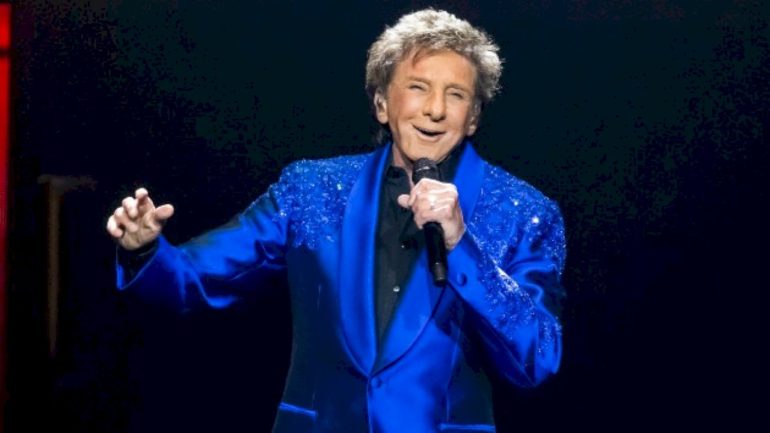 barry-manilow-readying-his-‘last-album,’-but-has-no-plans-to-retire-from-performing