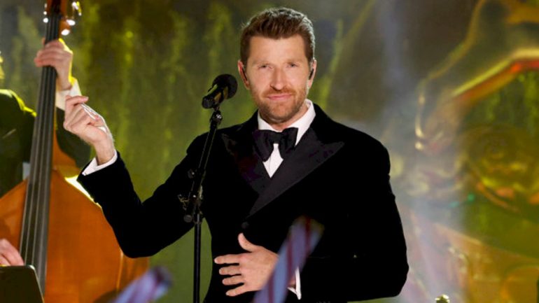 brett-eldredge-offers-a-summer-getaway-to-‘st.-tropez’