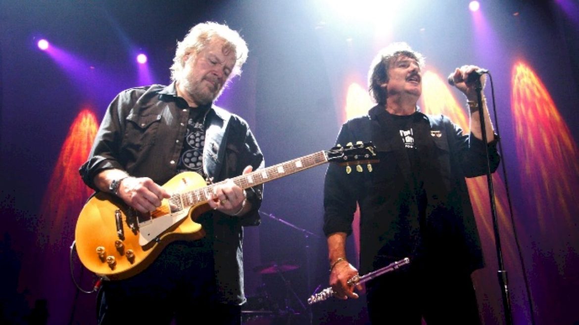 randy-bachman-and-burton-cummings-set-for-first-performance-as-the-guess-who-in-23-years