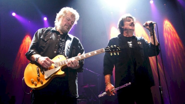 randy-bachman-and-burton-cummings-set-for-first-performance-as-the-guess-who-in-23-years