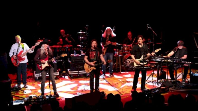 doobie-brothers-members-humbled-by-songwriters-hall-of-fame-induction