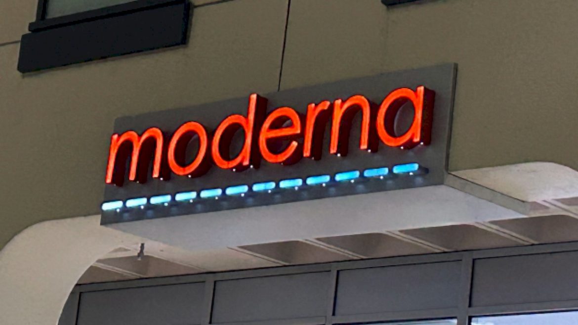 fda-expands-approval-of-moderna’s-rsv-vaccine-to-some-adults-under-age-60