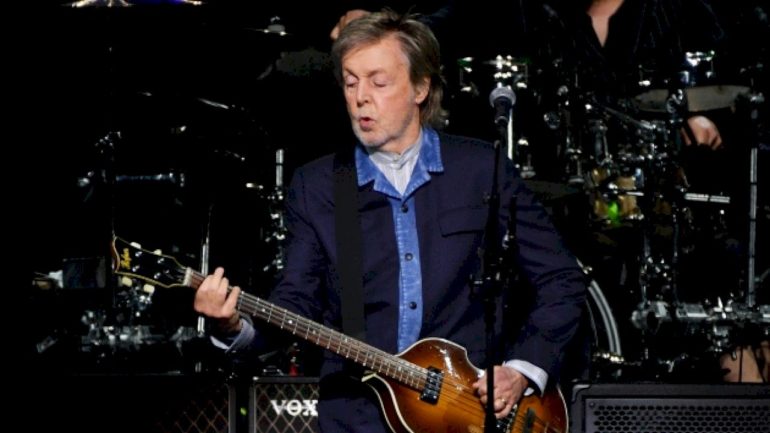 paul-mccartney-to-voice-left-handed-bass-playing-walrus-in-animated-feature-‘high-in-the-clouds’