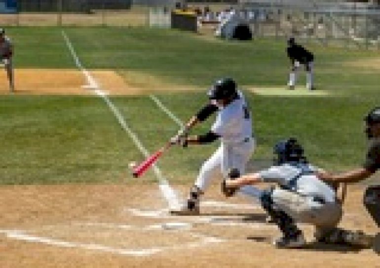 baseball-falls-just-short-in-series-vs-trinity
