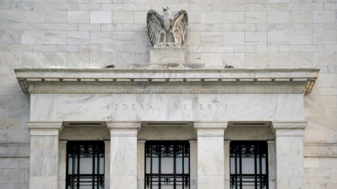 fed-expected-to-hold-interest-rates-steady,-defying-trump