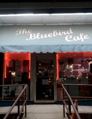no-‘bad-blood’:-don’t-believe-that-taylor-swift/olivia-rodrigo-bluebird-cafe-video