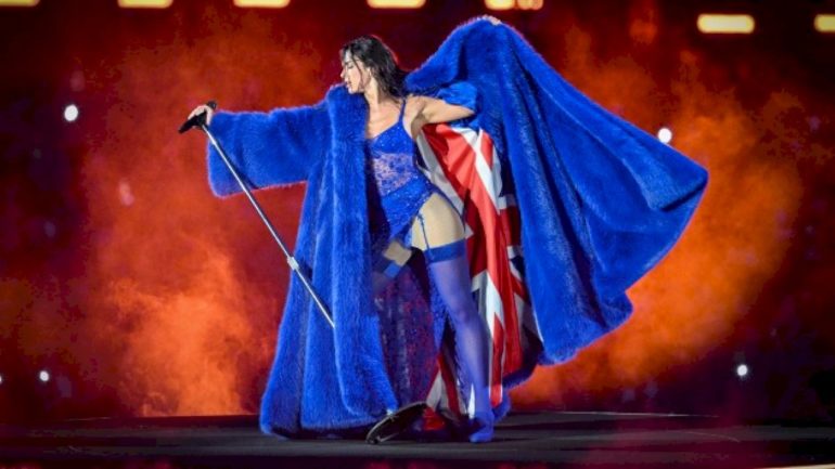 dua-lipa-headlines-two-‘special,-unforgettable’-shows-at-wembley-stadium