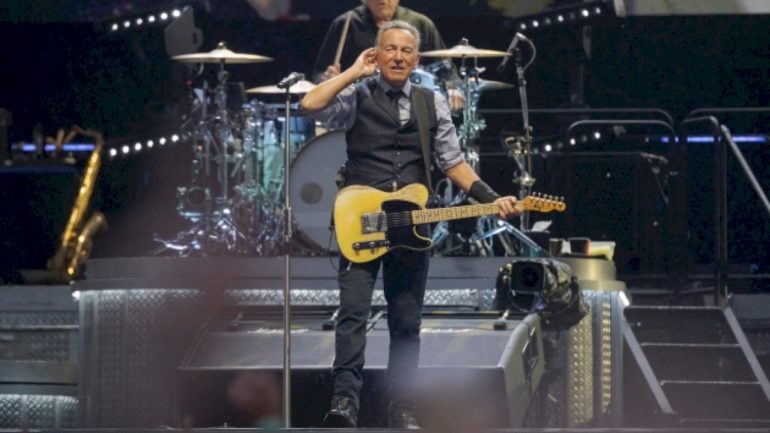bruce-springsteen-on-how-he-feels-about-his-’80s-fame:-‘that’s-a-fool’s-game’