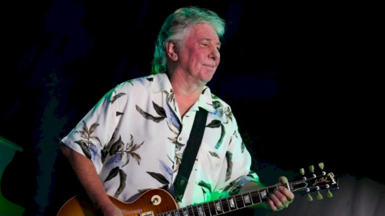 mick-ralphs,-guitarist-for-bad-company,-mott-the-hoople,-dies-at-81