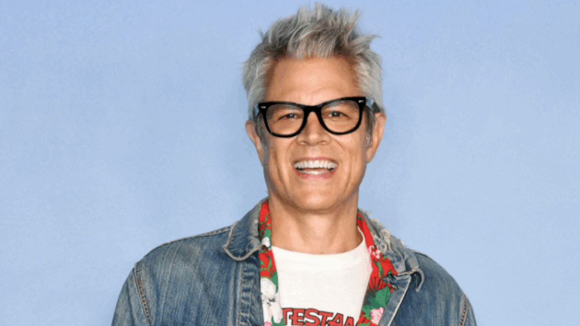 johnny-knoxville-to-host-‘fear-factor’-reboot-at-fox