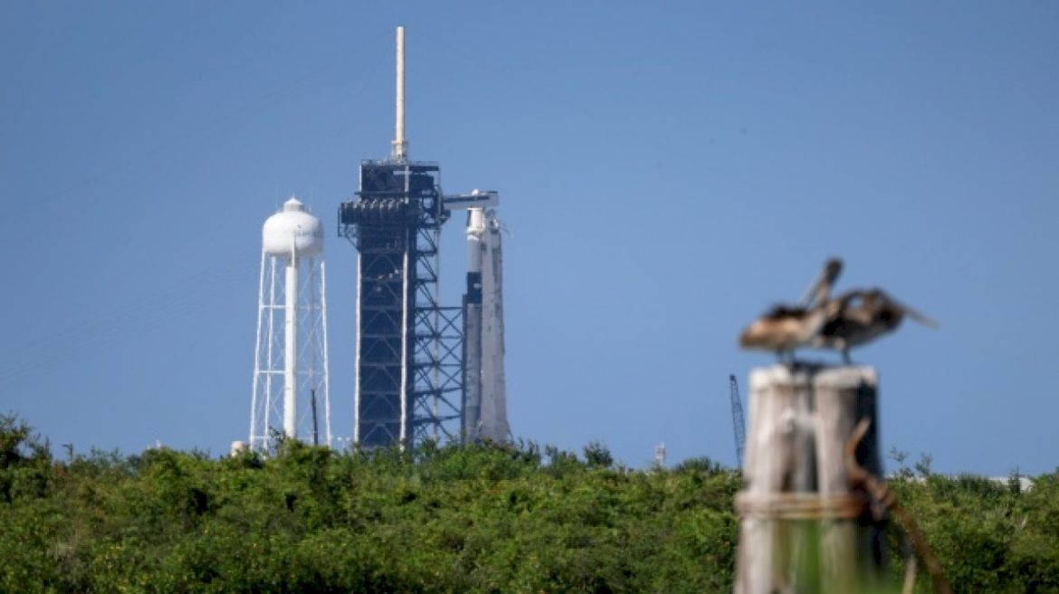 axiom-space-launches-4-private-astronauts-to-iss,-moves-forward-space-station-plans