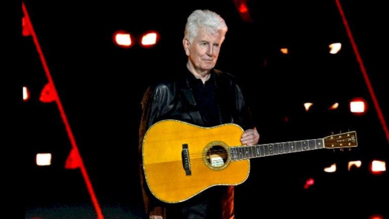 graham-nash-puts-harmonizing-with-paul-mccartney-on-his-bucket-list
