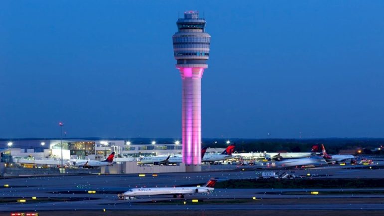 nearly-400-flights-canceled-into-and-out-of-atlanta-airport-due-to-severe-weather