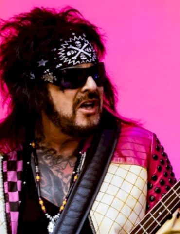 motley-crue’s-nikki-sixx-marks-24-years-of-sobriety