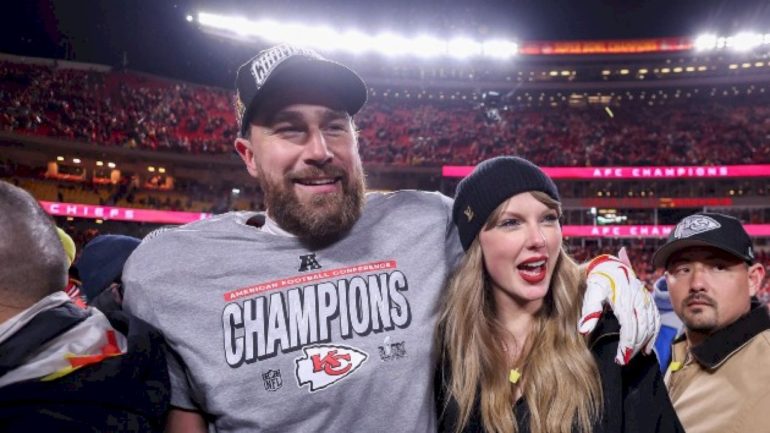 travis-kelce-recounts-taylor-swift’s-‘pitch-perfect’-performance-at-his-tight-ends-&-friends-event