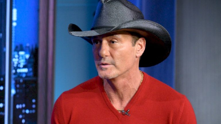 tim-mcgraw’s-got-a-sly-secret-about-his-famous-rib-rub
