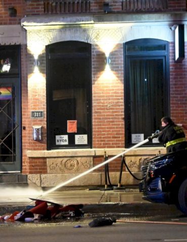 four-killed,-14-hurt-in-chicago-mass-shooting:-‘absolute-chaos’