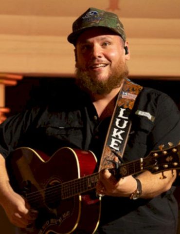 luke-combs-is-‘back-in-the-saddle’-working-on-a-‘comeback-song’