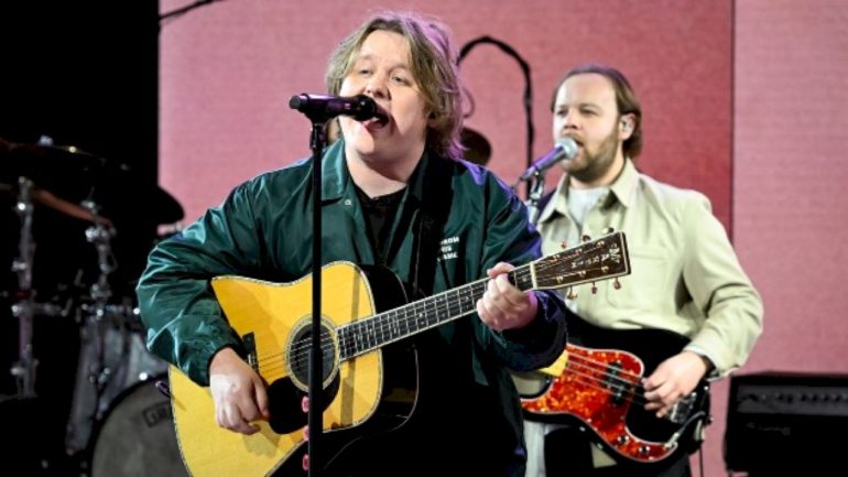 lewis-capaldi-says-new-ep-will-‘reflect-the-last-two-years-in-the-best-way-possible’