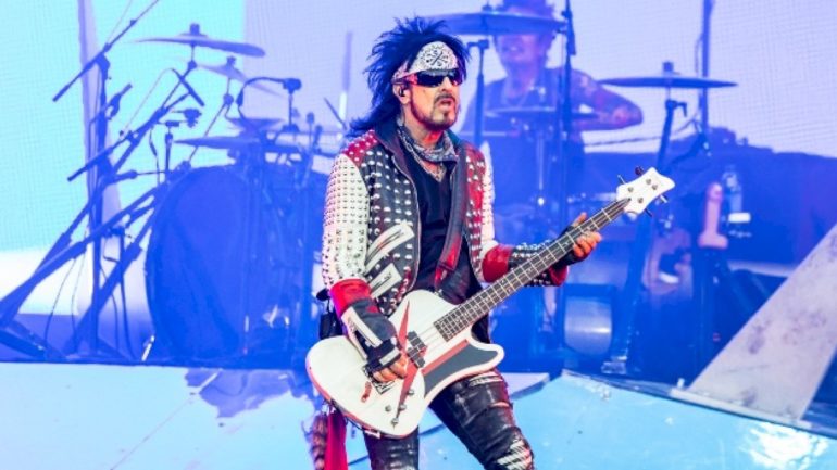 motley-crue’s-nikki-sixx-on-how-dolly-parton-connected-to-‘home-sweet-home’