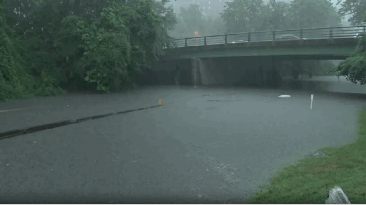 2-killed-when-car-swept-away-in-flash-flooding-in-new-jersey,-dozens-rescued