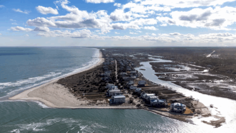 father-drowns-after-saving-5-people-from-rip-current-in-south-carolina